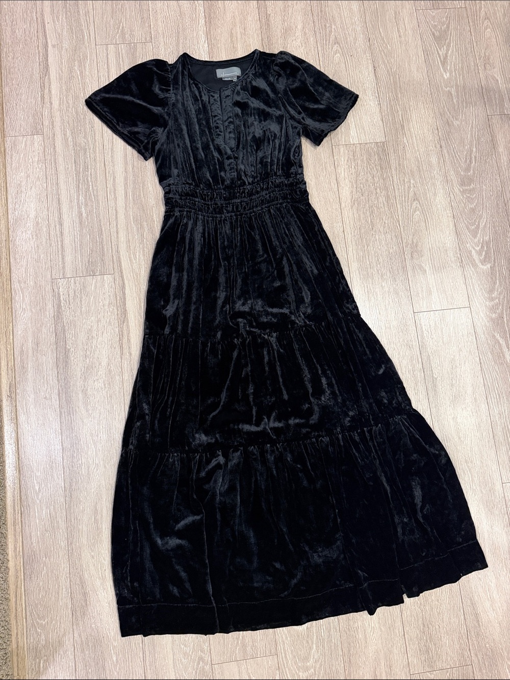 Anthropologie Somerset Black Velvet Short-Sleeve Maxi Dress